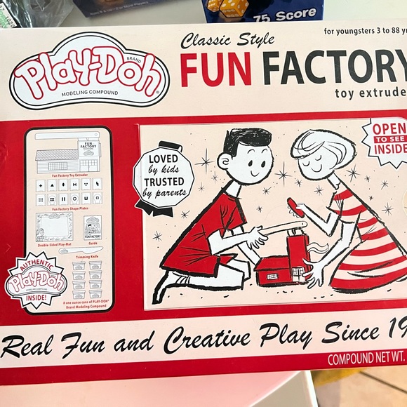 ⭐️NEW NWT NIB LOT CLASSIC RETRO VINTAGE STYLE TOYS GAMES BATTLESHIP PLAY-DOH - Picture 3 of 13